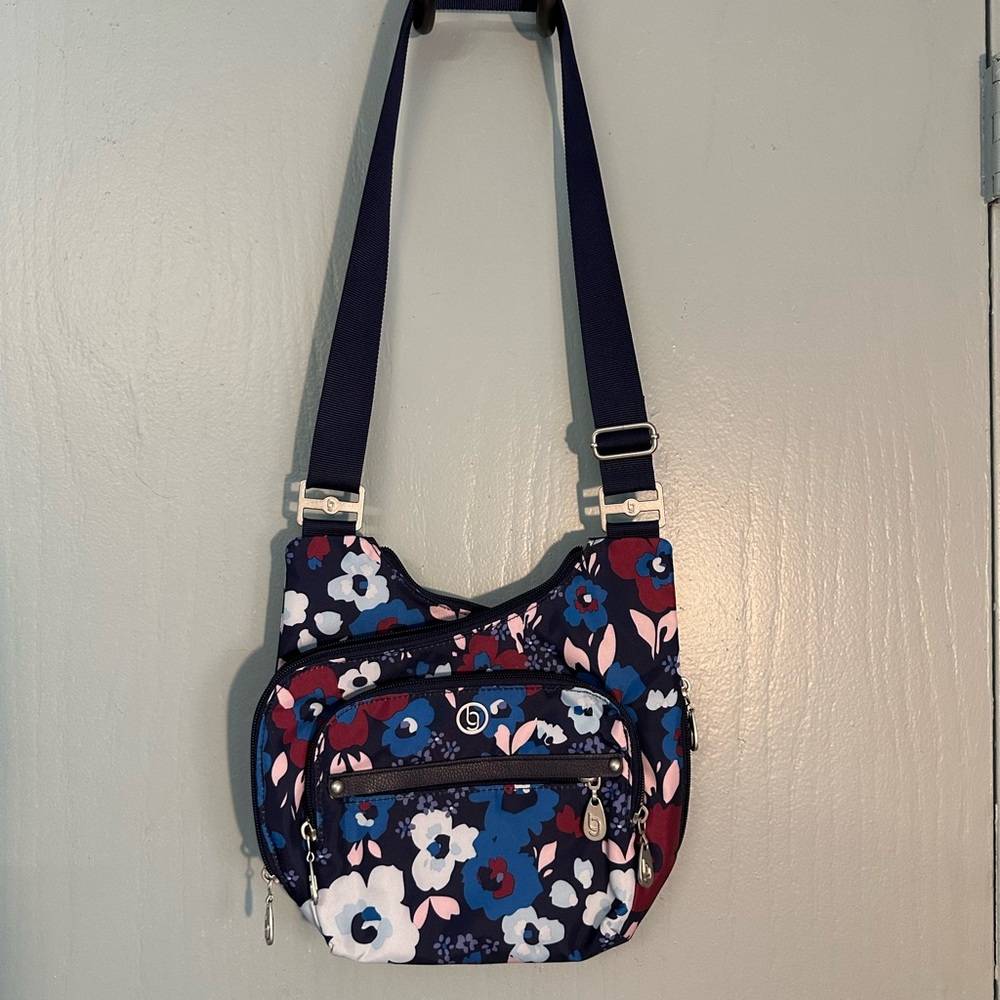 Baggallini Charlotte Organizer crossbody floral bag EUC